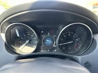 2019 Jaguar XE 25t