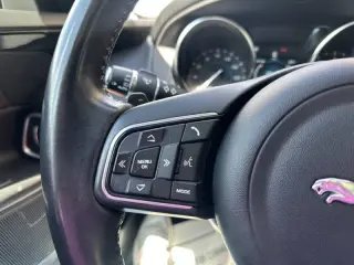 2019 Jaguar XE 25t
