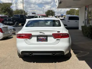 2019 Jaguar XE 25t