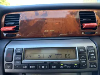 2002 Lexus SC 430