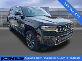 Jeep Grand Cherokee 2022 4x4 Overland 4dr SUV (midyear release)