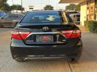 2016 Toyota Camry SE