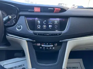2017 Cadillac XT5