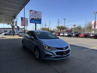 2018 Chevrolet Cruze LT Auto