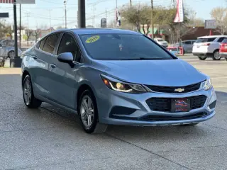 2018 Chevrolet Cruze LT Auto