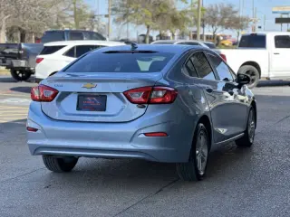 2018 Chevrolet Cruze LT Auto