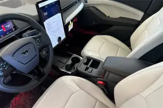 Ford Mustang Mach-E 2025 Premium 4dr SUV
