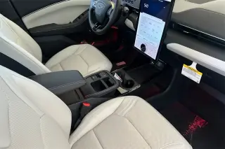 Ford Mustang Mach-E 2025 Premium 4dr SUV