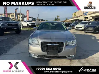 2018 Chrysler 300 Limited