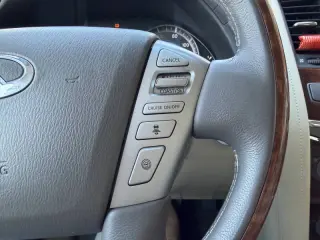 2017 Infiniti QX80
