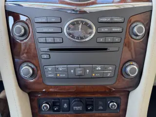 2017 Infiniti QX80