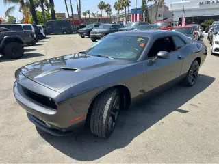 2019 Dodge Challenger SXT
