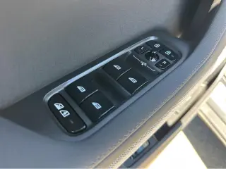 2022 Polestar 2 PANO ROOF!