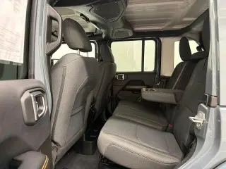 Jeep Wrangler 2024 4x4 Sahara 4xe 4dr SUV