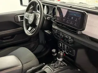 Jeep Wrangler 2024 4x4 Sahara 4xe 4dr SUV
