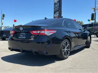 2019 Toyota Camry Hybrid SE