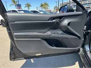 2019 Toyota Camry Hybrid SE