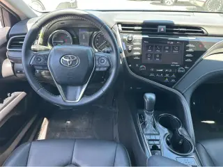 2019 Toyota Camry Hybrid SE