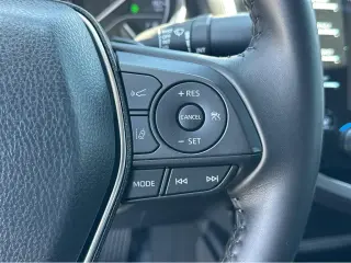 2019 Toyota Camry Hybrid SE