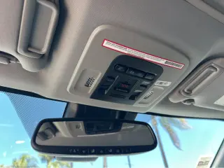 2019 Toyota Camry Hybrid SE
