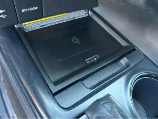 2019 Toyota Camry Hybrid SE