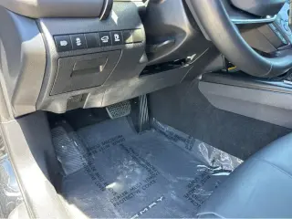 2019 Toyota Camry Hybrid SE
