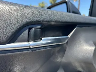 2019 Toyota Camry Hybrid SE