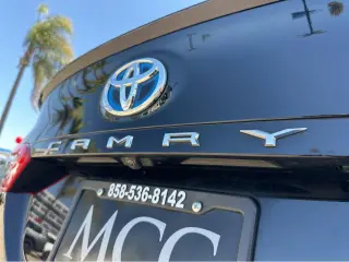 2019 Toyota Camry Hybrid SE