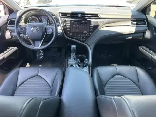 2019 Toyota Camry Hybrid SE