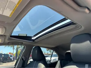 2019 Toyota Camry Hybrid SE