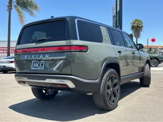 2022 Rivian R1S Launch Edition