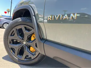 2022 Rivian R1S Launch Edition