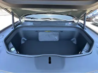 2022 Rivian R1S Launch Edition