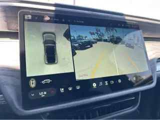 2022 Rivian R1S Launch Edition
