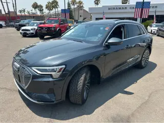 2019 Audi e-tron Prestige