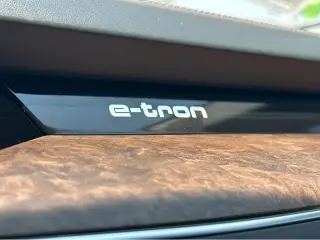 2019 Audi e-tron Prestige