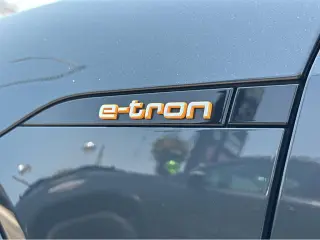 2019 Audi e-tron Prestige
