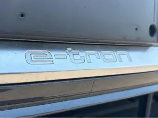 2019 Audi e-tron Prestige