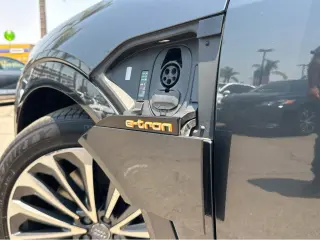 2019 Audi e-tron Prestige