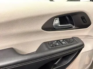 Chrysler Pacifica 2024 Touring L 4dr Mini-Van