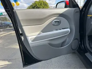 2016 Kia Soul EV +