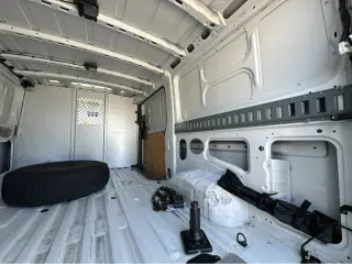 2019 Nissan NV Cargo S