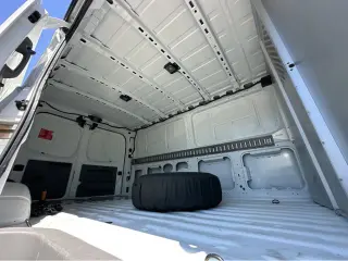 2019 Nissan NV Cargo S