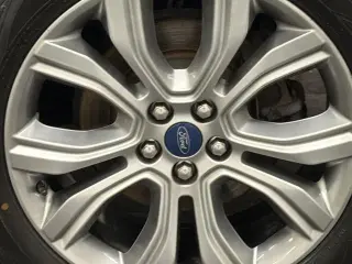 Ford Edge 2019 AWD Titanium 4dr Crossover