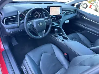 2022 Toyota Camry Hybrid XSE