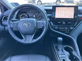 2022 Toyota Camry Hybrid XSE