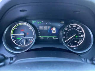 2022 Toyota Camry Hybrid XSE