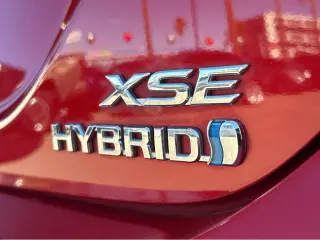 2022 Toyota Camry Hybrid XSE