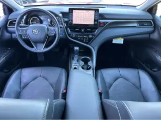 2022 Toyota Camry Hybrid XSE