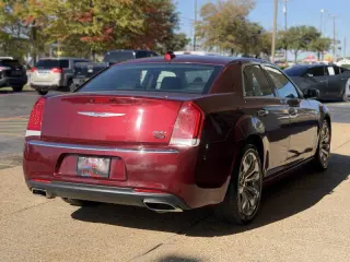 2019 Chrysler 300 Limited